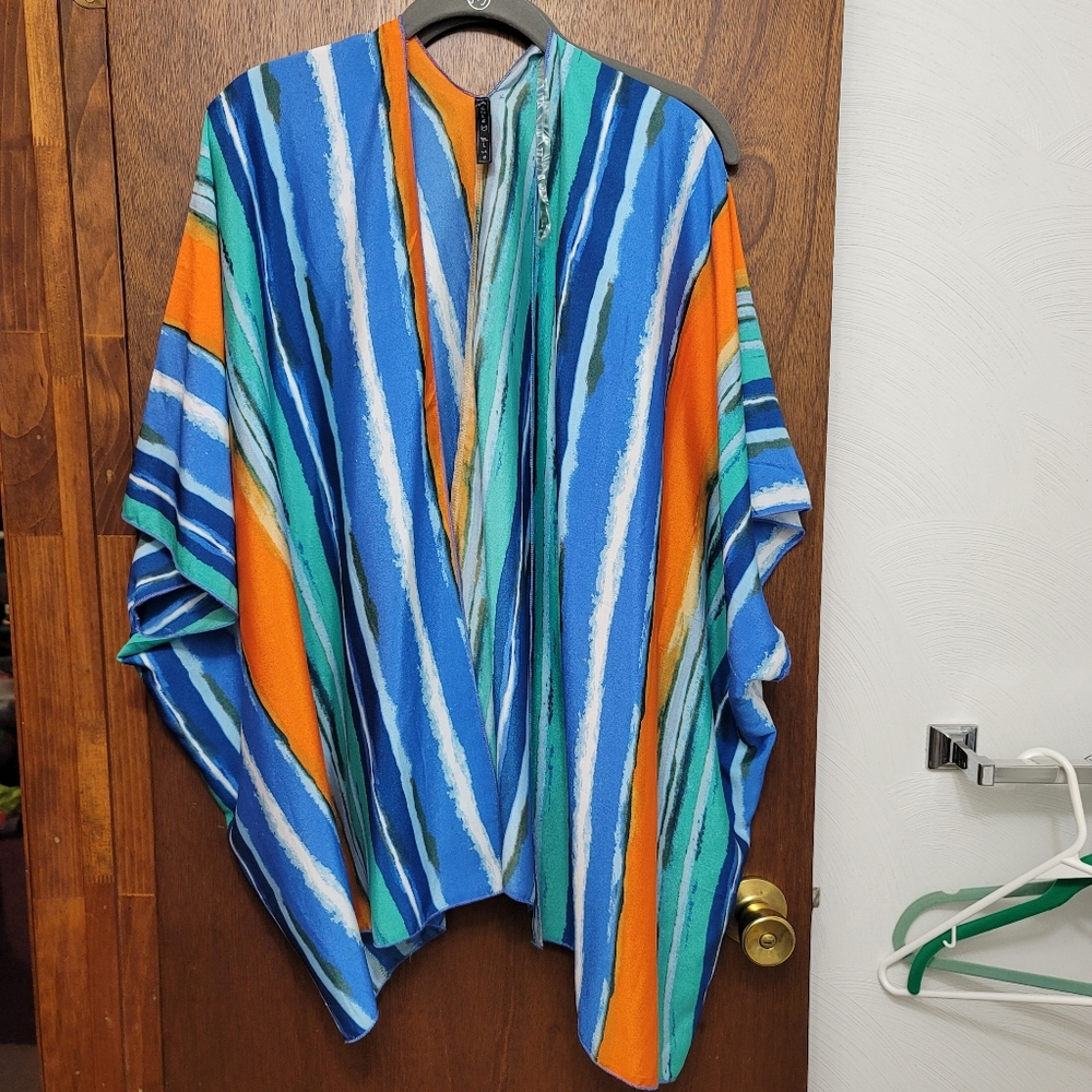 *VTG*.  NWOT.  Ashley Blue Caftan Coverup.  Size L.  (914)